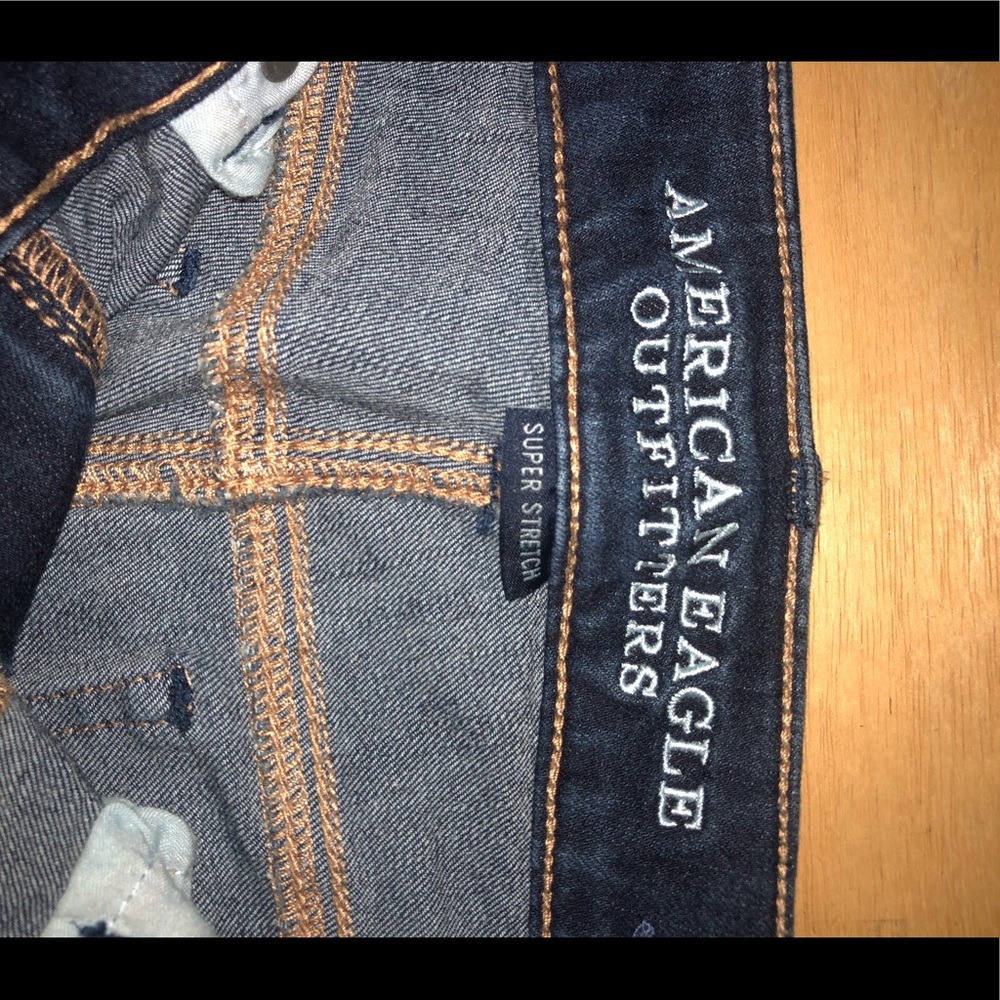 AMERICAN EAGLE Dark Denim Shorts - Size 00 - Picture 3 of 4